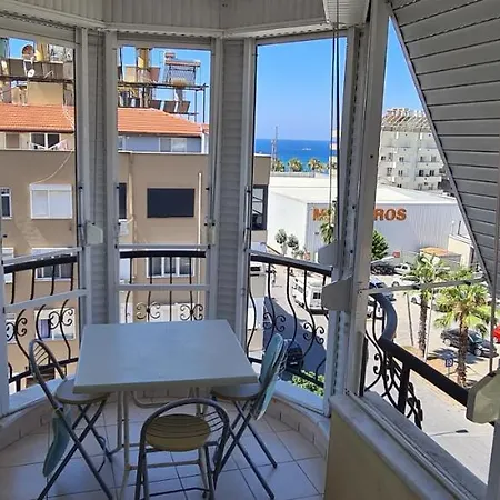 Cleopatra Plajina 50mt Deniz Goren Ferah 2+1 Daire